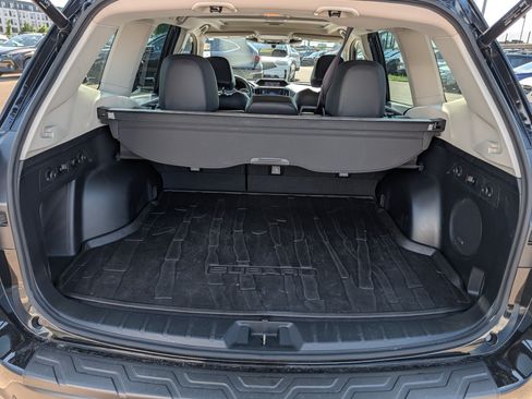 Certified 2023 Subaru Forester Limited AWD/4WD image 18