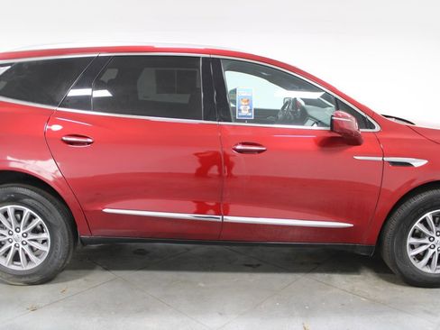 Used 2024 Buick Enclave Premium image 11