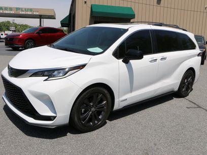 Used 2021 Toyota Sienna XSE