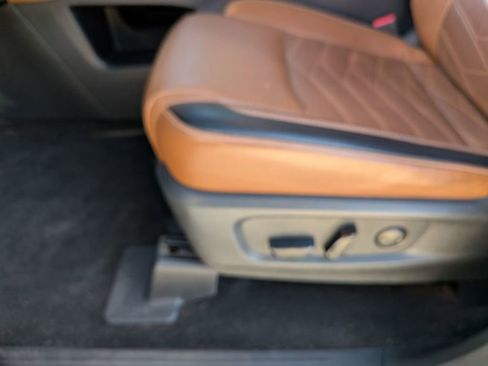 Used 2023 Nissan Pathfinder Platinum image 14