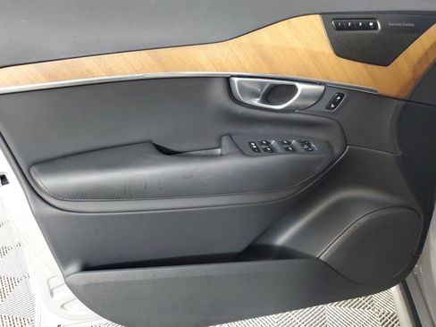 Certified 2024 Volvo XC90 B6 Plus w/ Protection Package Premier AWD/4WD image 19