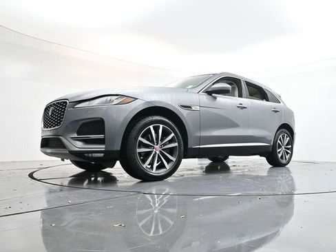 Used 2023 Jaguar F-PACE S image 31