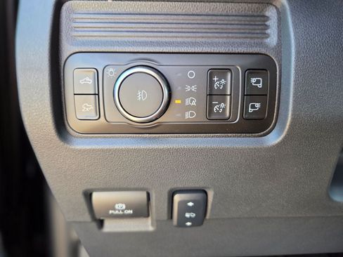 New 2026 Ford F250 Lariat w/ Black Appearance Package AWD/4WD image 28