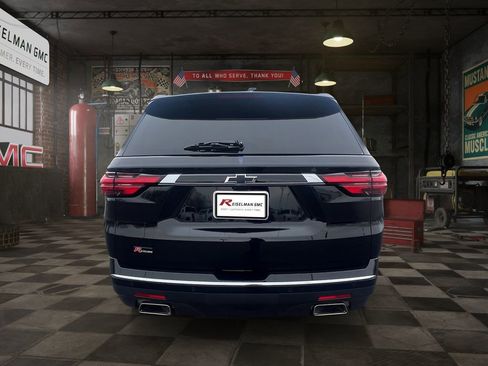 Certified 2023 Chevrolet Traverse Premier FWD image 4
