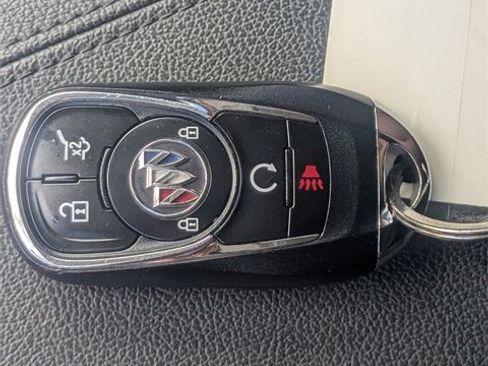 Used 2022 Buick Encore GX Select w/ Sport Touring Package image 32