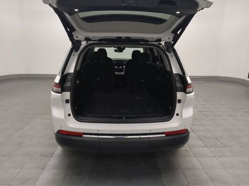 Used 2021 Jeep Grand Cherokee L Laredo w/ Luxury Tech Group I image 29