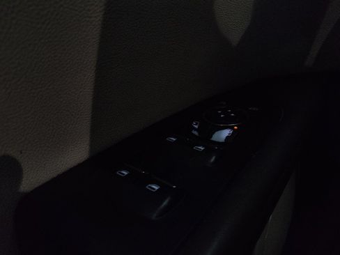Used 2017 Lincoln MKX Select w/ Select Plus Package FWD image 27