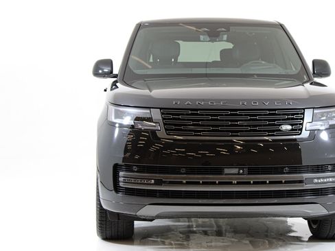 Used 2025 Land Rover Range Rover Long Wheelbase Autobiography AWD/4WD image 10
