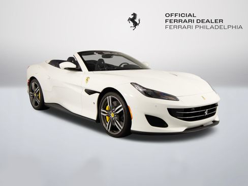 Certified 2020 Ferrari Portofino RWD image 1