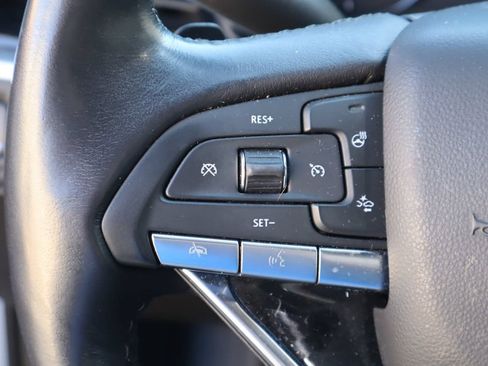 Used 2022 Cadillac XT6 Premium Luxury w/ Technology Package FWD image 14