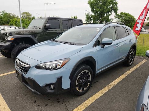 Used 2023 Subaru Crosstrek 2.0i Premium AWD/4WD image 3
