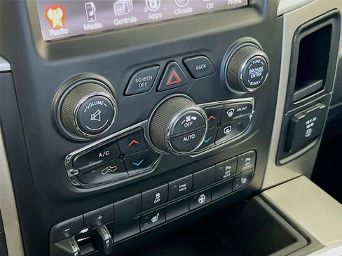 Used 2017 RAM 1500 Big Horn AWD/4WD image 8