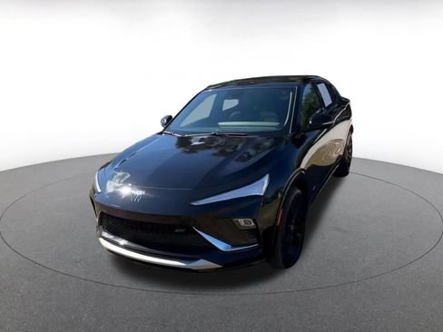 Used 2025 Buick Envista Sport Touring image 7