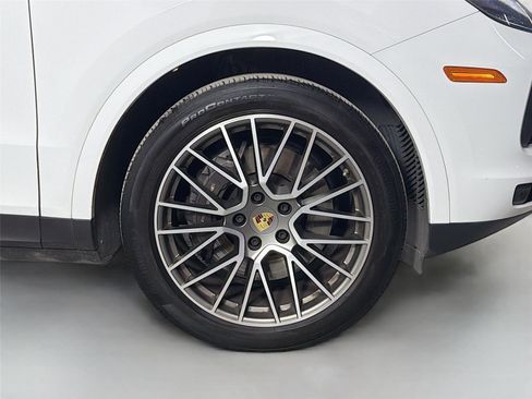 Certified 2023 Porsche Cayenne Platinum Edition AWD/4WD image 14