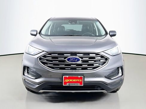 Used 2022 Ford Edge Titanium image 2