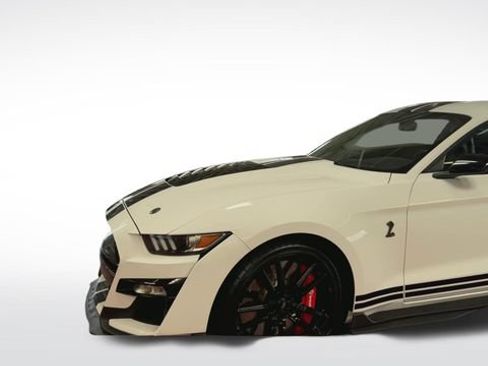 Used 2021 Ford Mustang Shelby GT500 w/ Technology Package RWD image 5