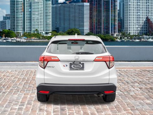 Used 2021 Honda HR-V LX image 6