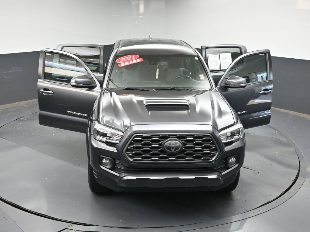 Used 2021 Toyota Tacoma TRD Sport w/ Technology Package RWD image 43
