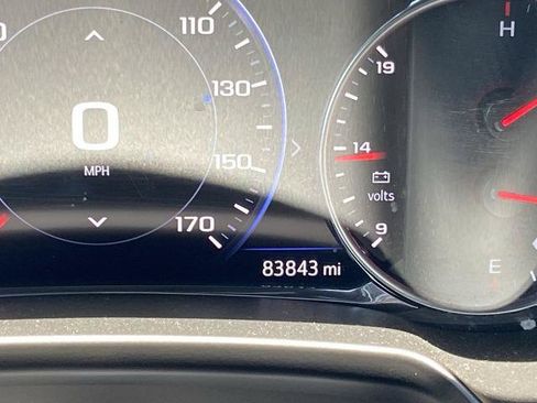 Used 2021 Chevrolet Blazer RS w/ Enhanced Convenience Package FWD image 8