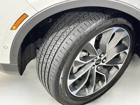Used 2022 Lincoln Nautilus Reserve w/ Equipment Group 201A FWD image 25