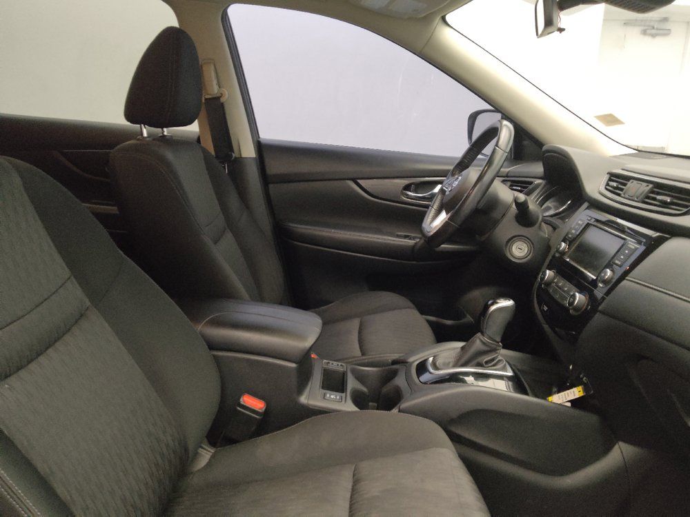 Used 2019 Nissan Rogue S w/ Special Edition Package FWD image 21
