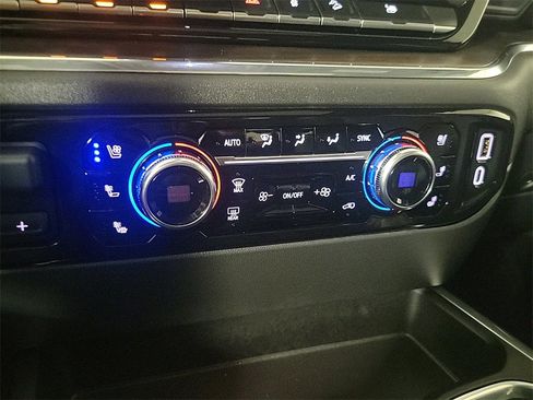 Used 2023 GMC Sierra 1500 SLT w/ SLT Premium Plus Package image 19