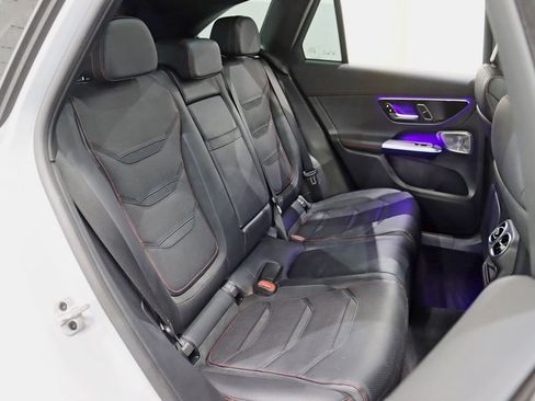 Used 2025 Mercedes-Benz GLC 43 AMG 4MATIC image 33