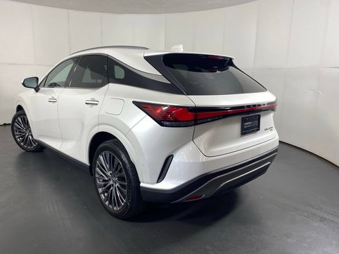 Used 2024 Lexus RX 450h AWD w/ Convenience Package image 11