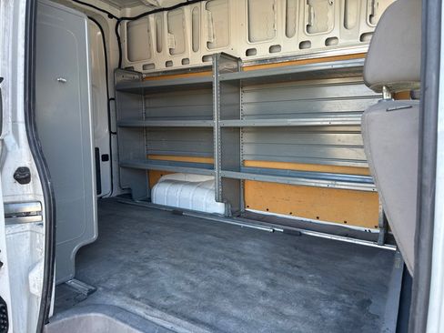 Used 2019 Nissan NV 2500 SV image 7