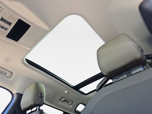 New 2026 Land Rover Defender 110 S image 29