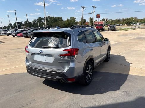 Used 2023 Subaru Forester Limited w/ Popular Package #2 AWD/4WD image 3