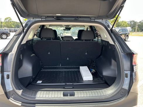 Used 2025 Kia Sportage LX FWD image 6