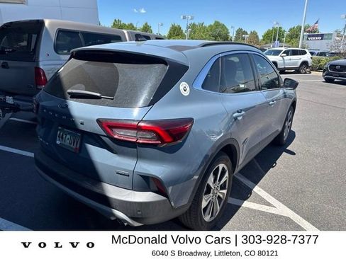 Used 2024 Ford Escape Platinum w/ Premium Technology Package AWD/4WD image 4