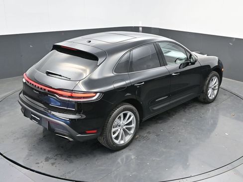 New 2025 Porsche Macan AWD/4WD image 33