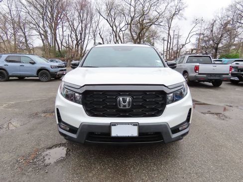 Used 2023 Honda Passport Elite image 6