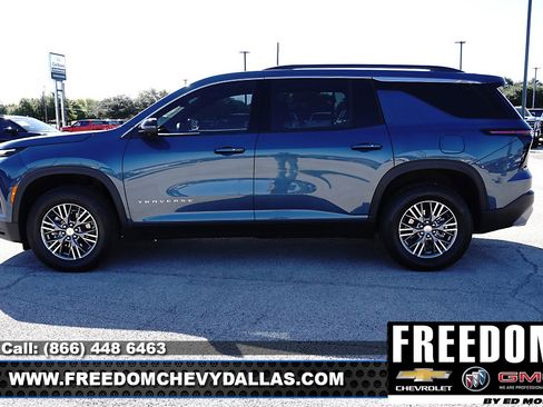 New 2026 Chevrolet Traverse LT w/ Driver Confidence Package image 4