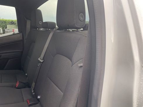 Used 2024 Chevrolet Colorado LT RWD image 8