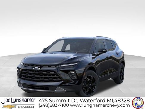 New 2026 Chevrolet Blazer LT w/ Midnight/Sport Edition AWD/4WD image 16