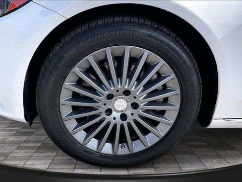 Used 2015 Mercedes-Benz C 300 4MATIC Sedan w/ Driver Assistance Package image 9