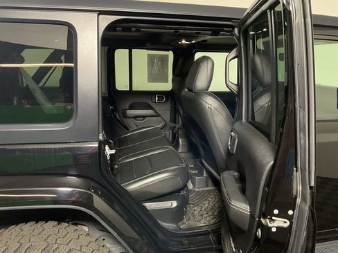 Used 2021 Jeep Wrangler Unlimited Sahara w/ Cold Weather Group AWD/4WD image 36