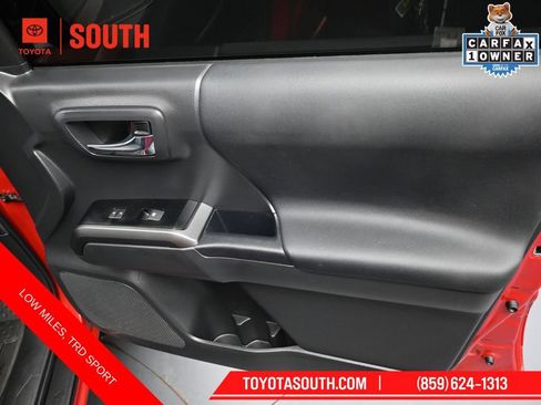 Used 2023 Toyota Tacoma TRD Sport AWD/4WD image 28