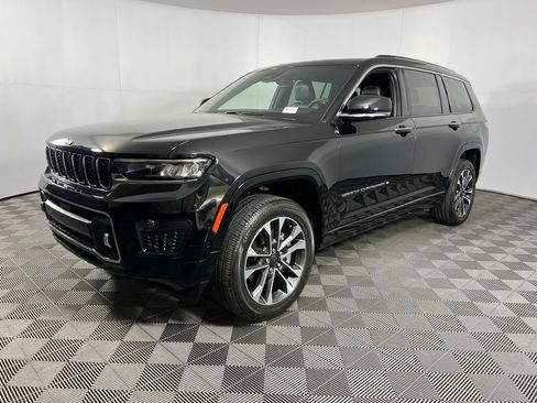 Used 2023 Jeep Grand Cherokee L Overland w/ Trailer Tow Group (B) image 3