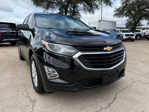 Used 2018 Chevrolet Equinox LS image 1
