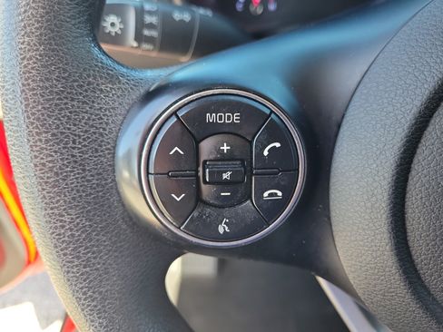 Used 2022 Kia Soul LX w/ Technology Package FWD image 17