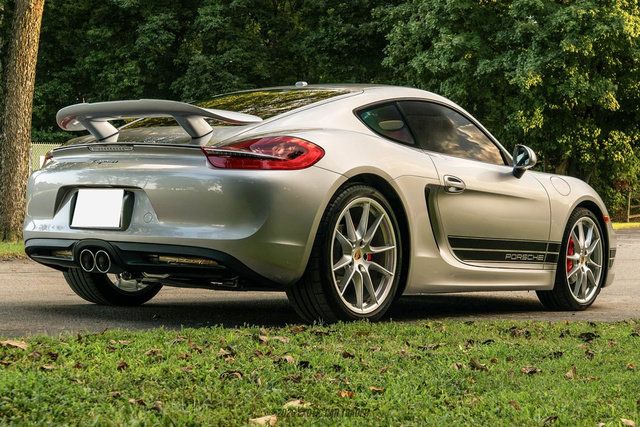Used 2016 Porsche Cayman RWD image 8