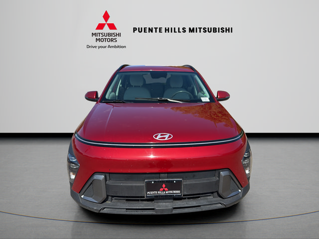 Used 2024 Hyundai Kona SEL AWD/4WD image 2
