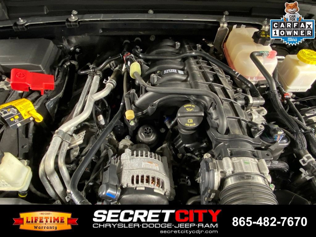 Used 2023 Jeep Gladiator Mojave w/ Cold Weather Group AWD/4WD image 32
