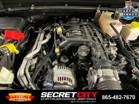 Used 2023 Jeep Gladiator Mojave w/ Cold Weather Group AWD/4WD image 32