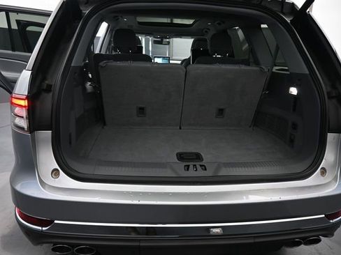 Used 2021 Lincoln Aviator Reserve w/ Equipment Group 202A image 8