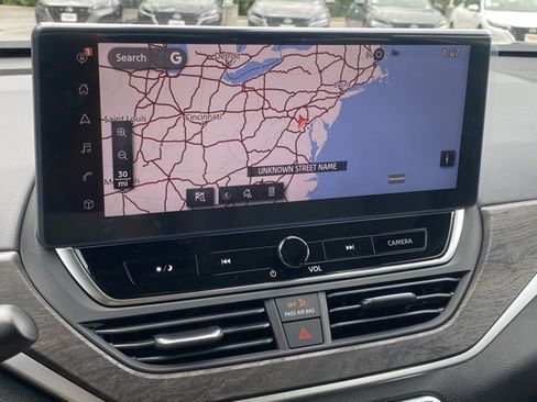 New 2025 Nissan Altima 2.5 SL image 3